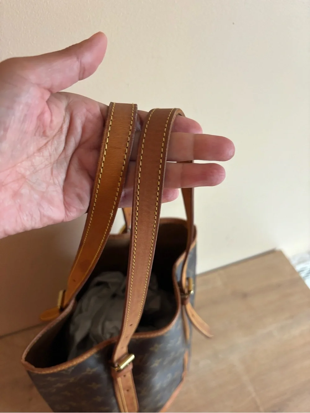 Authentic Louis Vuitton bucket GM monogram